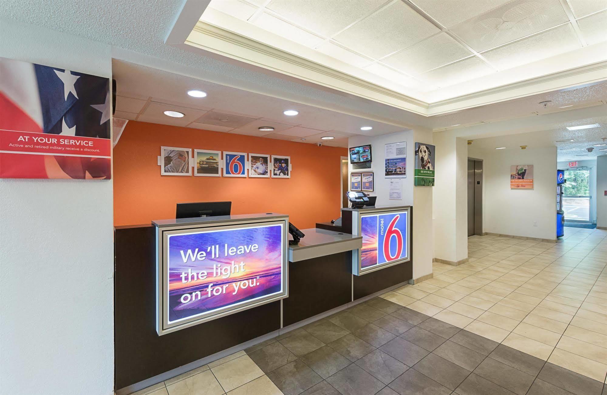 Motel 6-Columbia, Sc - Fort Jackson Area Dış mekan fotoğraf