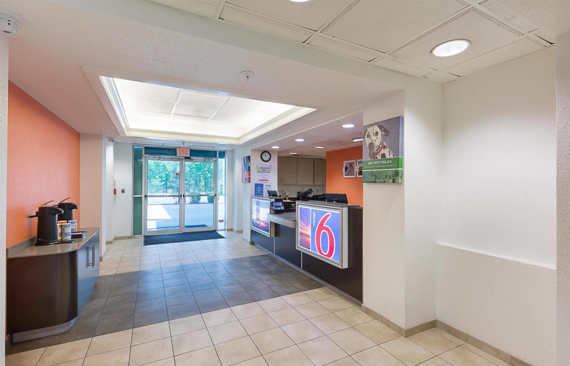 Motel 6-Columbia, Sc - Fort Jackson Area Dış mekan fotoğraf