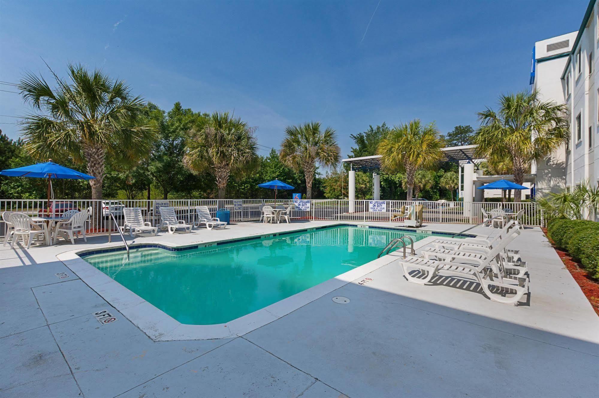 Motel 6-Columbia, Sc - Fort Jackson Area Dış mekan fotoğraf